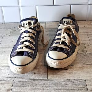 Low Top Converse Navy